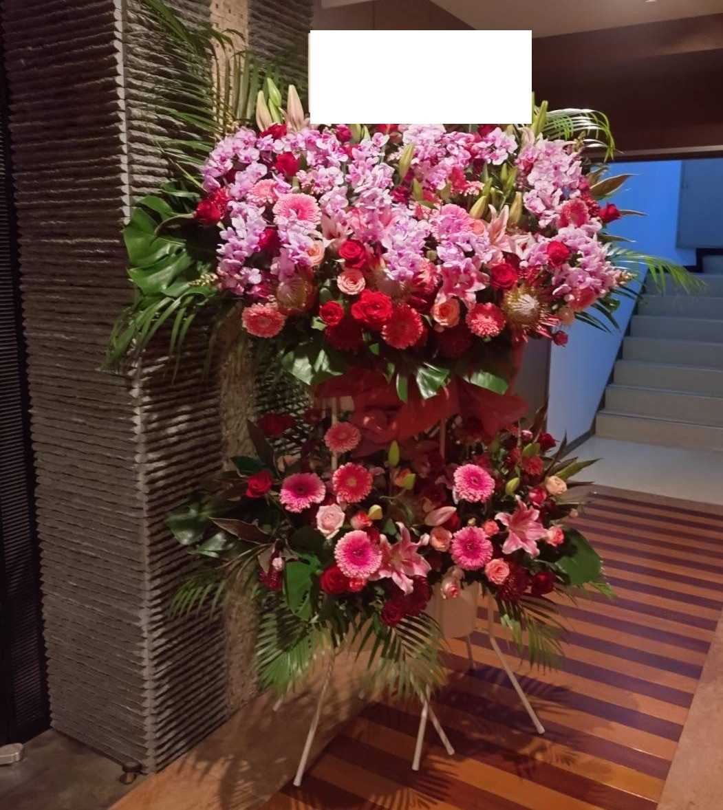 御祝スタンド生花を納品しました（連結タイプ）